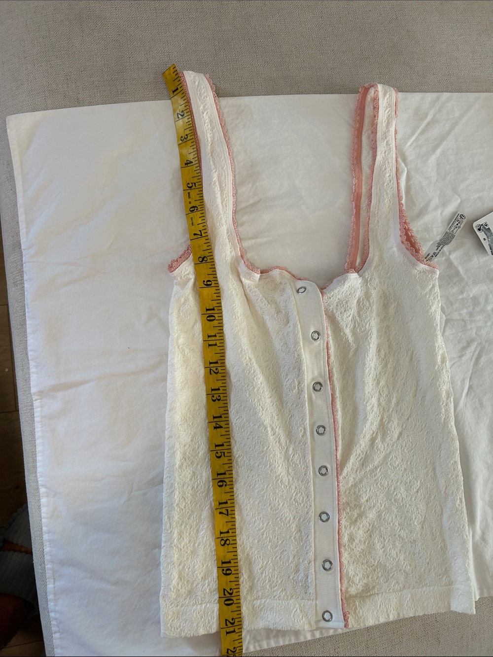 Free People Intimacy Sweet Point Seamless Cardi Tank, White Alyssum, M/L, NWT - Picture 10 of 10